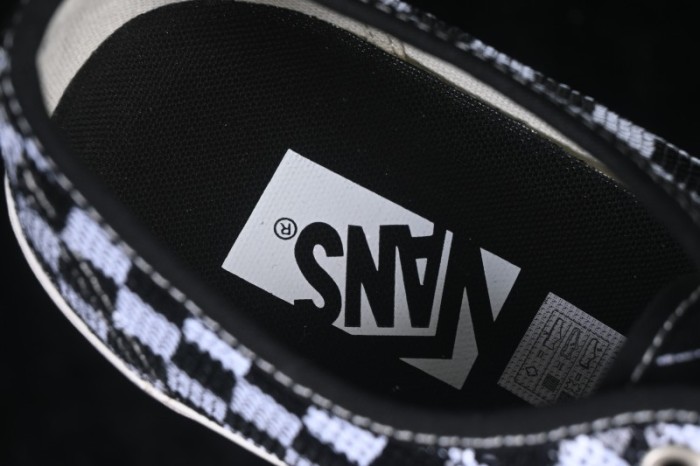 Vans LX Old Skool 36 Low Top Casual Skate Shoes - VN000E8VBLK