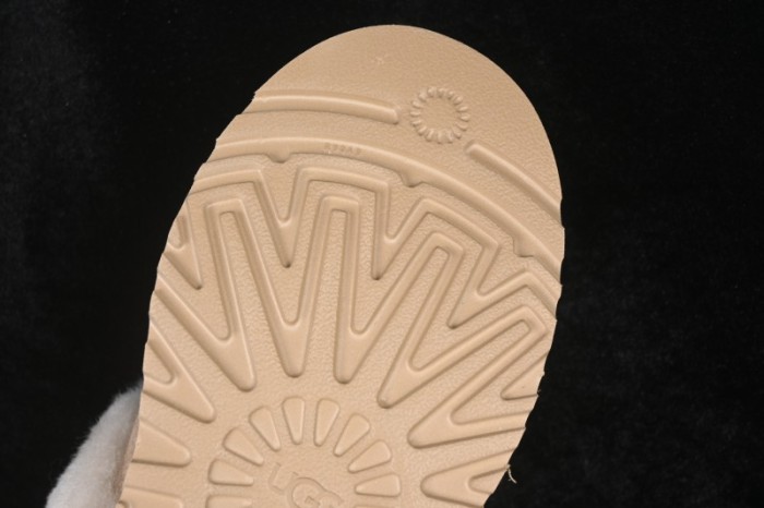 UGG Tazzelle Ankle Platform Snow Boots with Cow Split Leather and Fleece Lining - AJD4