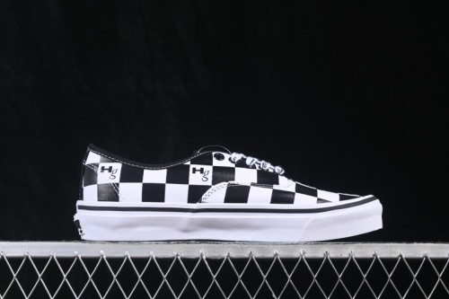 Vans Authentic 44 Low-Top Vulcanized Skate Shoes - VN000EEUDOL