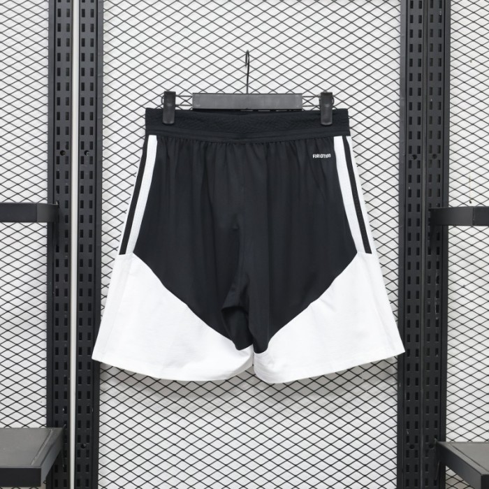 Player Version 26/27 Liverpool Black Shorts with Pockets