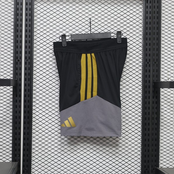 Player Version 26/27 Juventus Black Shorts with Pockets