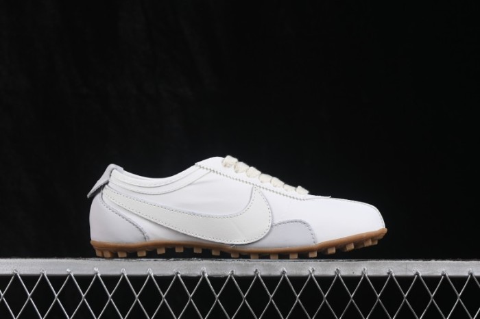 Nike Moon Shoe SP Retro Low-Top Lifestyle Sneakers with Cushioned Sole - IW0955-100