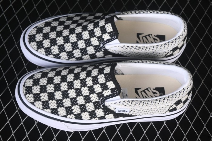 Vans LX Classic Slip-On 98 Low-Top Casual Skate Shoes - VN000EG11KP