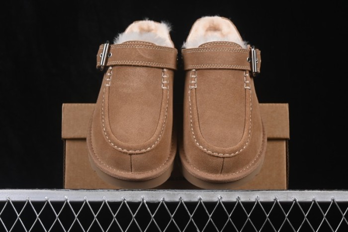 UGG Golden Family Solid Color Round Toe Slippers - 1180251 CHE