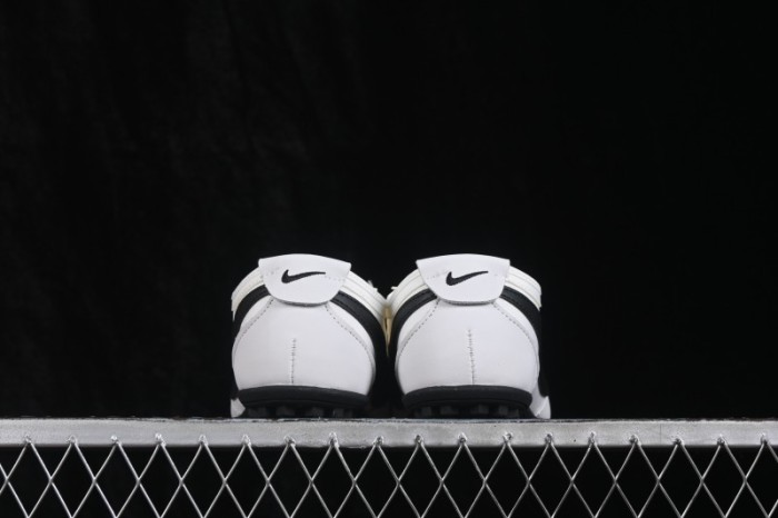 Nike Moon Shoe SP Lifestyle Low-Top Sneakers with Thin Sole - II0407-001