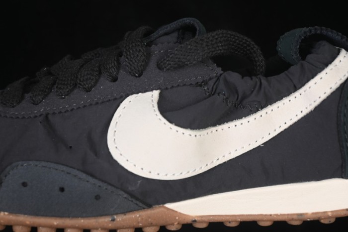 Nike x Jacquemus Moon Shoe SP Low-Top Ballet-Inspired Lifestyle Sneakers with Suede Overlays - HV8547-001