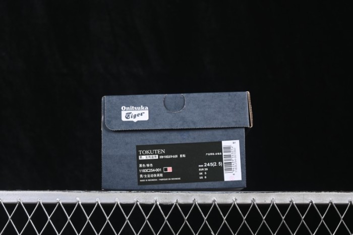 Onitsuka Tiger Tokuten Low-Top Casual Sneakers 1183C254-001