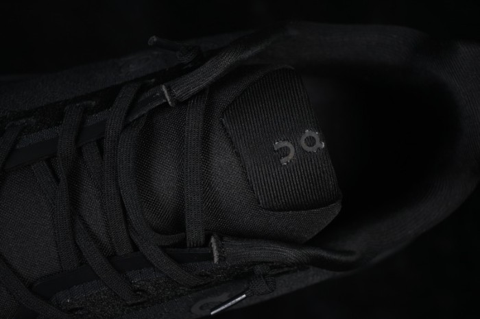 On Cloudtilt Comfortable Slip-Resistant Low-Top Casual Urban Running Shoes - Black