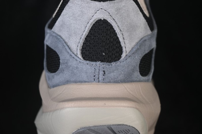 New Balance Retro Running Shoes UWRPDCST