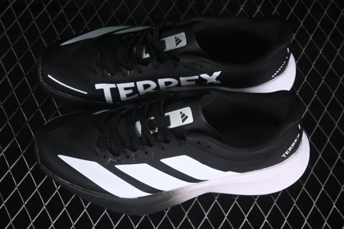 Adidas Terrex Agravic 4 Trail Running Shoes with Durable Comfort Design - KJ8875