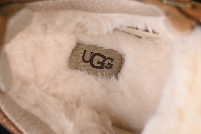 UGG Classic Ultra Mini Mel Two-Tone Lace-Up Low-Top Casual Shoes - 1144032 CHE
