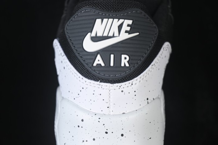 Nike Air Max 90 Retro Running Shoes with Air Cushion - 325213-031