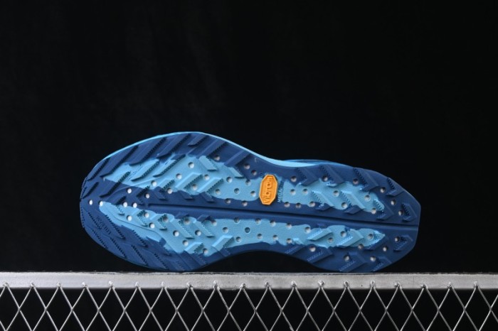 Nike ACG Ultrafly Trail Running Shoes with Road Racing Cushioning - HF5668-400