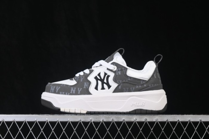 MLB Chunky Curve Liner Monogram New York Yankees Thick Sole Casual Running Shoes - 3ASXL206N50BKS