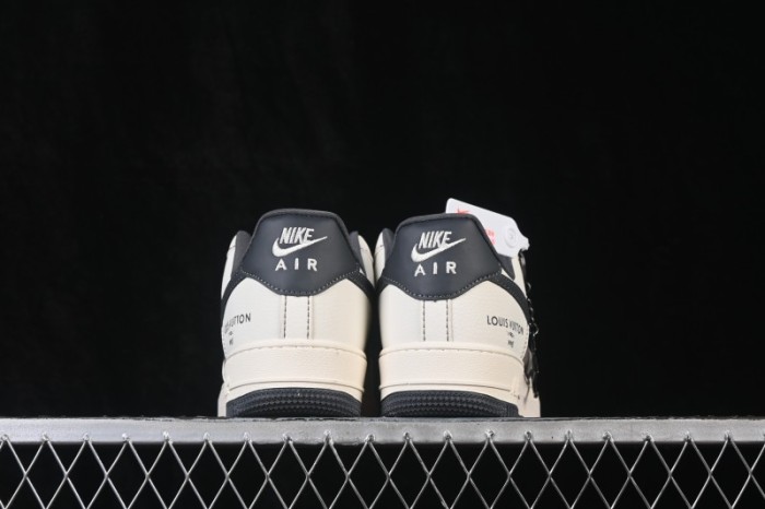 Nike Air Force 1 '07 Low Collaboration Casual Sneakers - KD1688-013