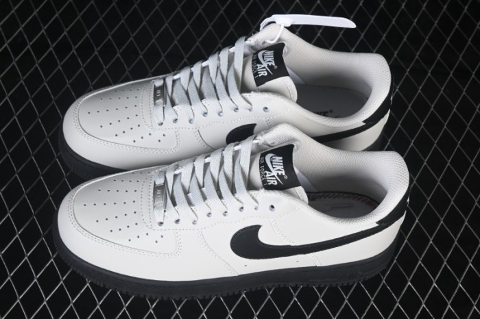 Nike Air Force 1'07 Low Casual Skateboarding Shoes - FJ4146-005