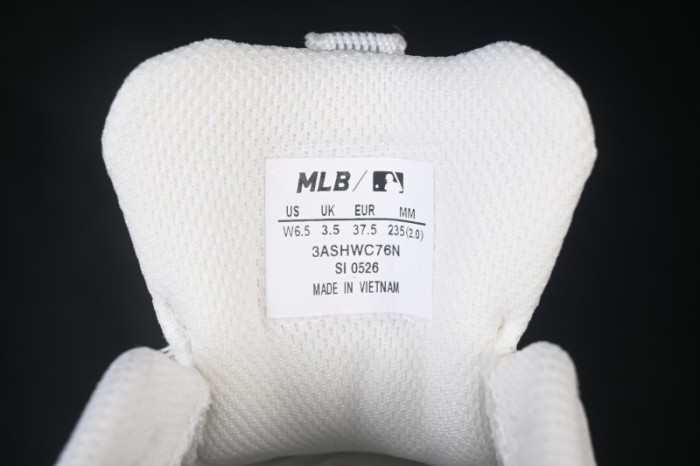 MLB Winner Chunky V2 New York Yankees Platform Casual Running Shoes - 3ASHWC76N50WHS