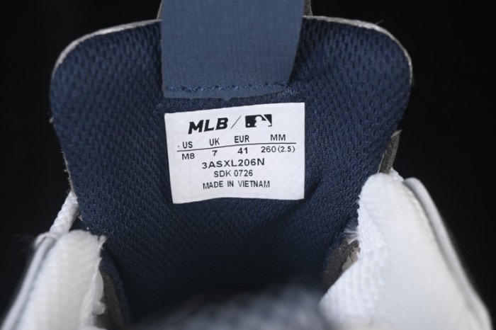 MLB Chunky Curve Liner New York Yankees Thick Sole Casual Running Shoes - 3ASXL206N50NYS