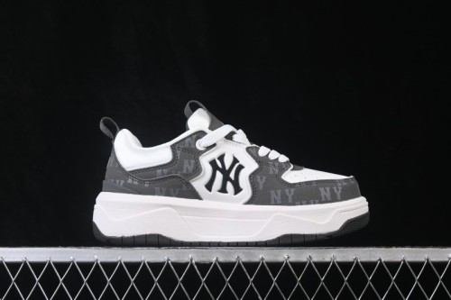 MLB Chunky Curve Liner Monogram New York Yankees Thick Sole Casual Running Shoes - 3ASXL206N50BKS