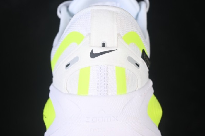 Nike Air Zoom Vomero 18 GTX Cushioned Casual Running Shoes - HQ7001-210