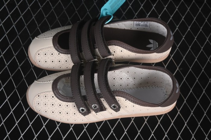 Adidas Originals Comfort Mary Jane Shoes with Casual Versatile Design - LA1349