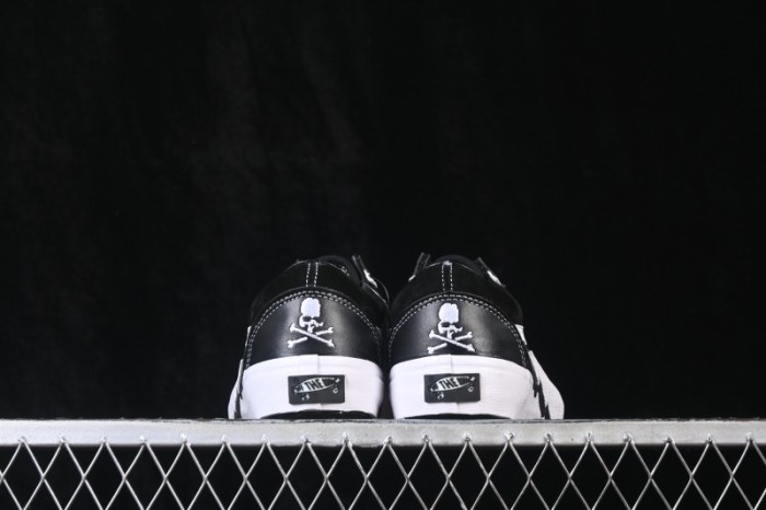 Vans Old Skool Low Top Casual Skate Shoes - VN0007PRBLK