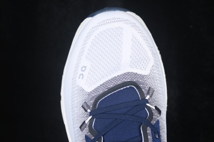 On Cloudtilt Low-Top Casual City Running Shoes with Comfort Cushioning and Slip-Resistant Sole - Midnight Lce
