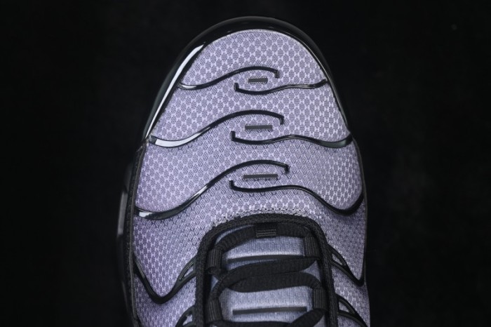 Nike Air Max Plus Retro Running Shoes with Air Cushion - DM0032-032