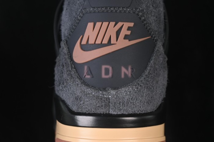 Air Jordan 4 Retro London City Edition Basketball Shoes - IV6048-001