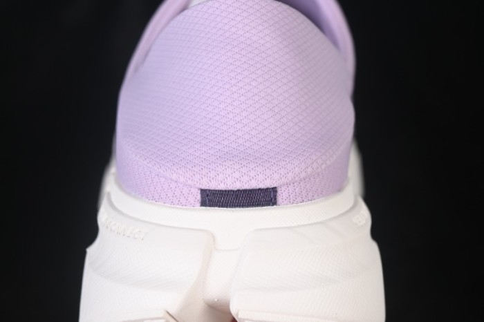 On Cloudsoma Comfortable Anti-Slip Wear-Resistant Breathable Slip-On 3MG30225073 Foxglove Ivory