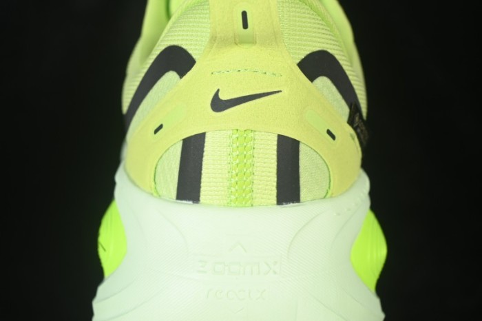 Nike Air Zoom Vomero 18 GTX Cushioned Casual Running Shoes - HQ7001-214