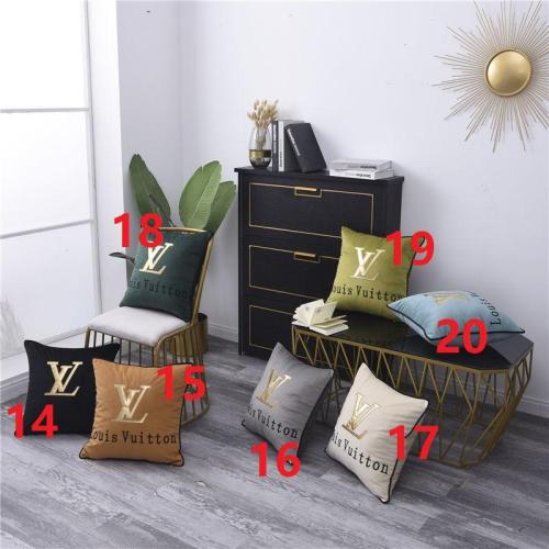 wool pillow case ,no pillow , size 45x45cm, HSE26  Note: Purchase before Dec. 25, buy 1 and get 1 free