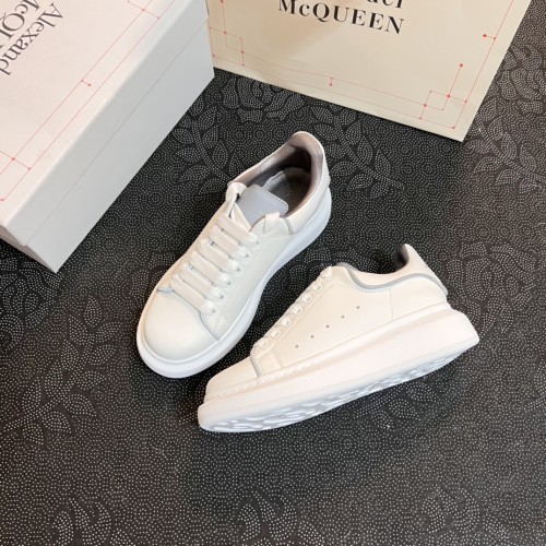 Women men runner flat shoes,  size 34-45, SS70-1981