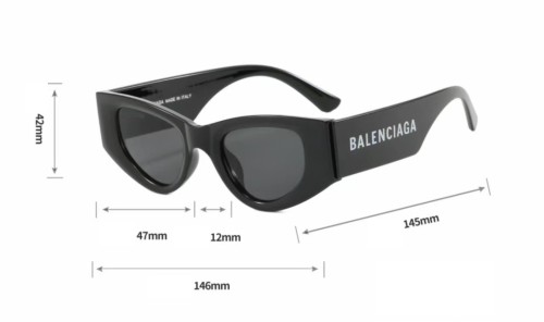 Blue light blocking sunglasses with the box and case ,G25-138-143