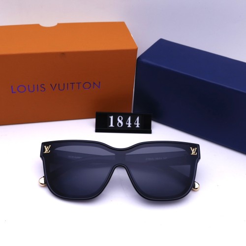 Blue light blocking sunglasses with the box and case ,G25-564-569