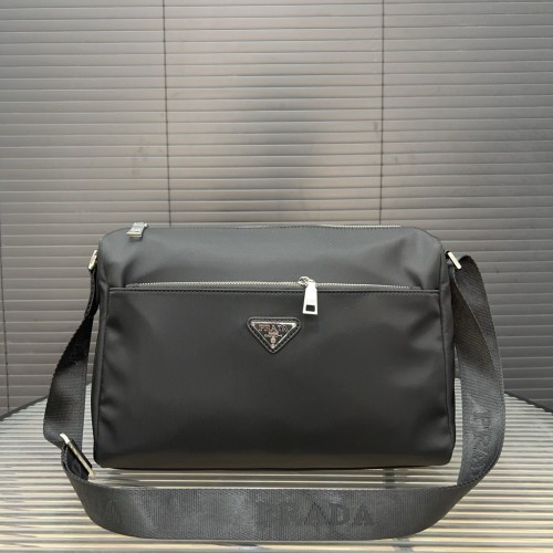 Nylon bag ,3A , size 32x22cm,no box,  B68-80