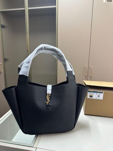 Split leather bag ,3A ,size 31x30cm,no box,  B75-137