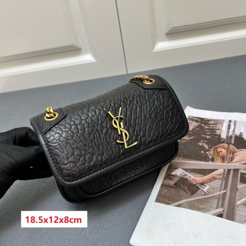 Leather bag ,5A ,size 18.5x12x8cm,no box,  B110-37