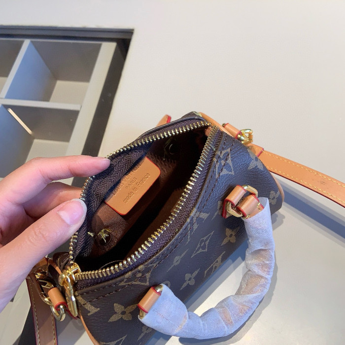 Split leather bag a set,3A ,no box,  B75-222