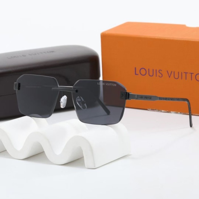 Blue light blocking sunglasses with the box and case ,G25-1323-1329