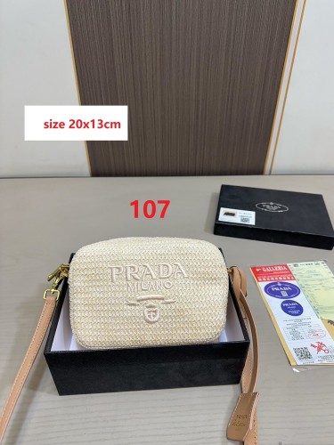 Woven raffia bag ,4A ,size 20x13cm, no box,  B68-107