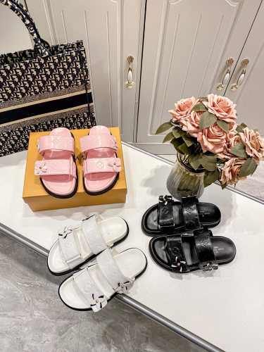 Women  flat slippers shoes,,size 35-40, SS60-123-125