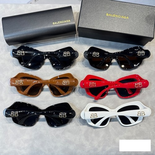 Blue light blocking sunglasses with the box and case ,G25-1464-1469