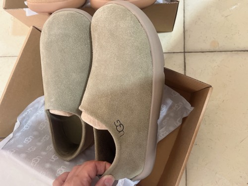 Women flat shoes,  with box, size 35-41, SS50-232