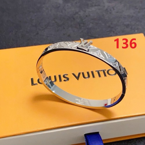 Bracelet bangle jewelry ,with box,  J25-136-137