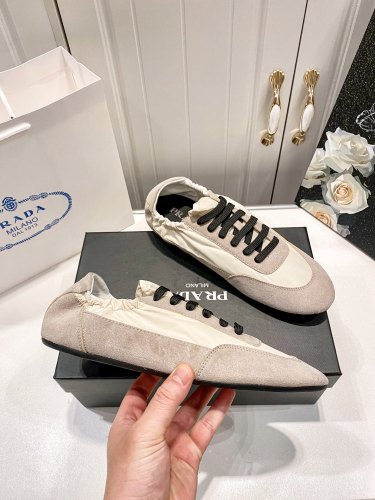 Women runner flat shoes,  size 35-40, SS70-232