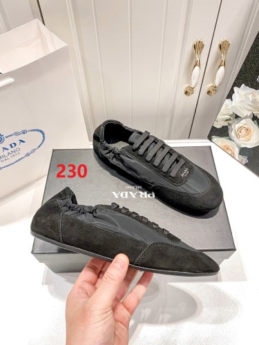 Women runner flat shoes,  size 35-40, SS70-230