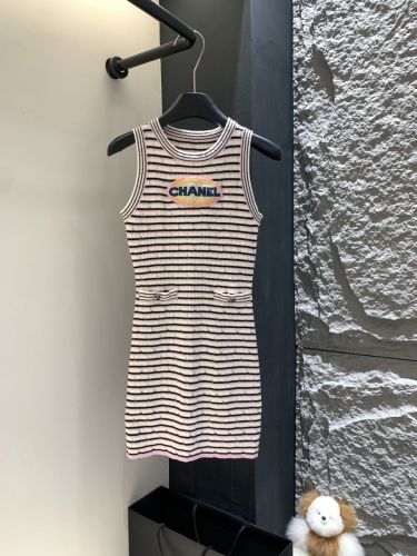 Striped knitted embroidered shirt, vest and dress for women，CL25-181-183