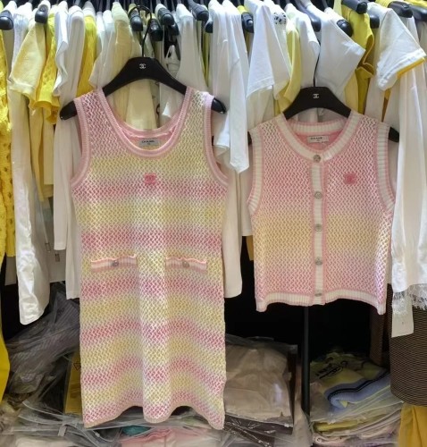 Striped knitted embroidered  dress for women，CL50-17