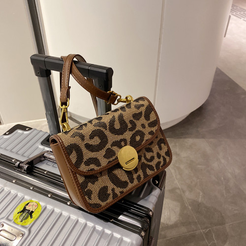 bag 8352